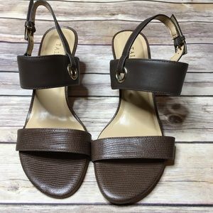 Talbots 6.5 strapping wedge sandals